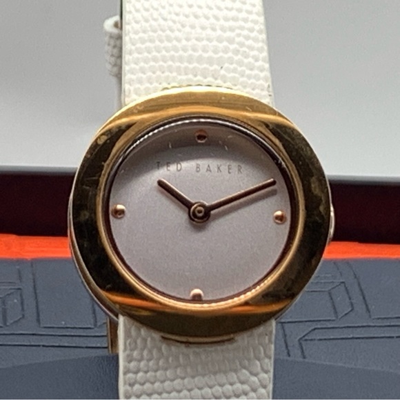 TED BAKER Women's Seerena Leather Strap Watch In White/ Gold - Picture 7 of 12